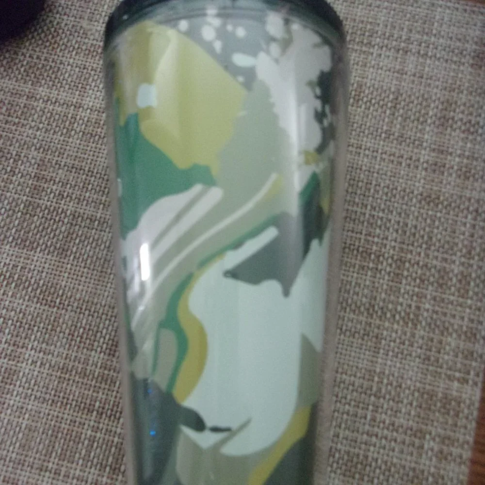 Starbucks 16 oz green tumbler